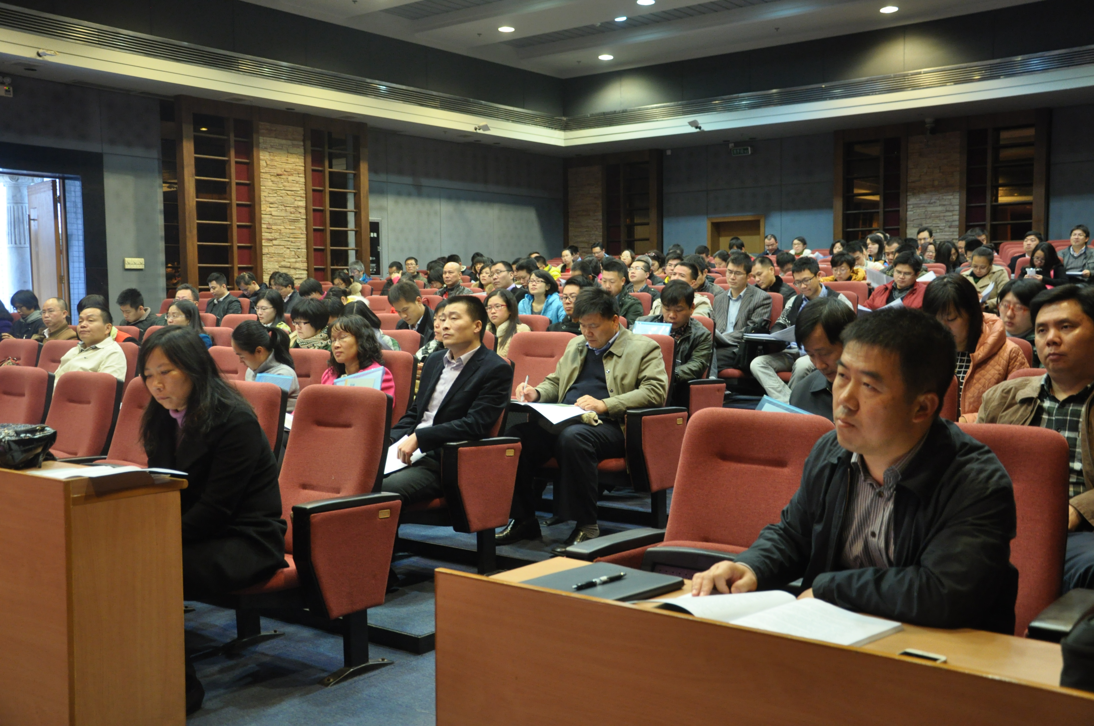 ʡ��У���¸ɲ���ѵ������У����